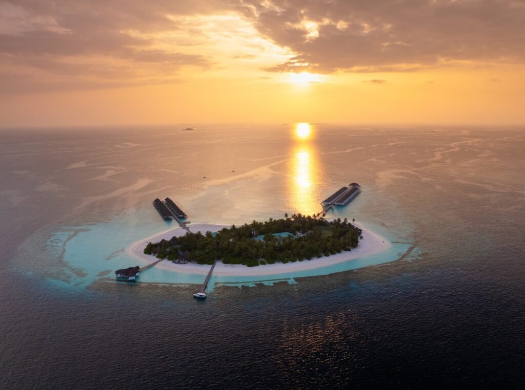 Luxury vs Budget Maldives Resorts