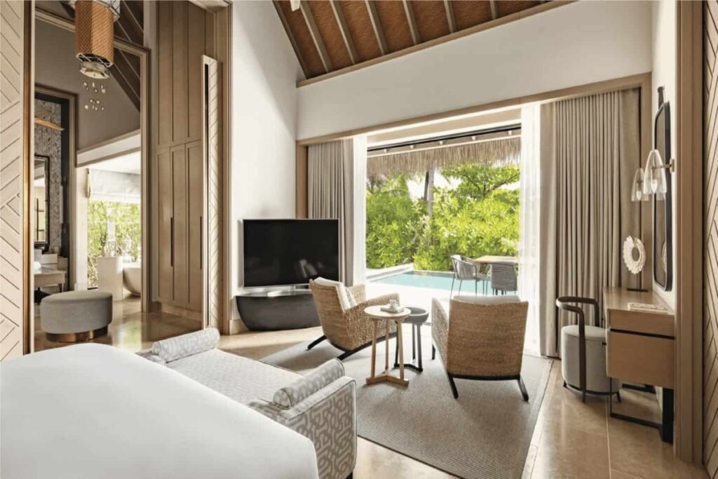 Waldorf Astoria Maldives Ithaafushi Review