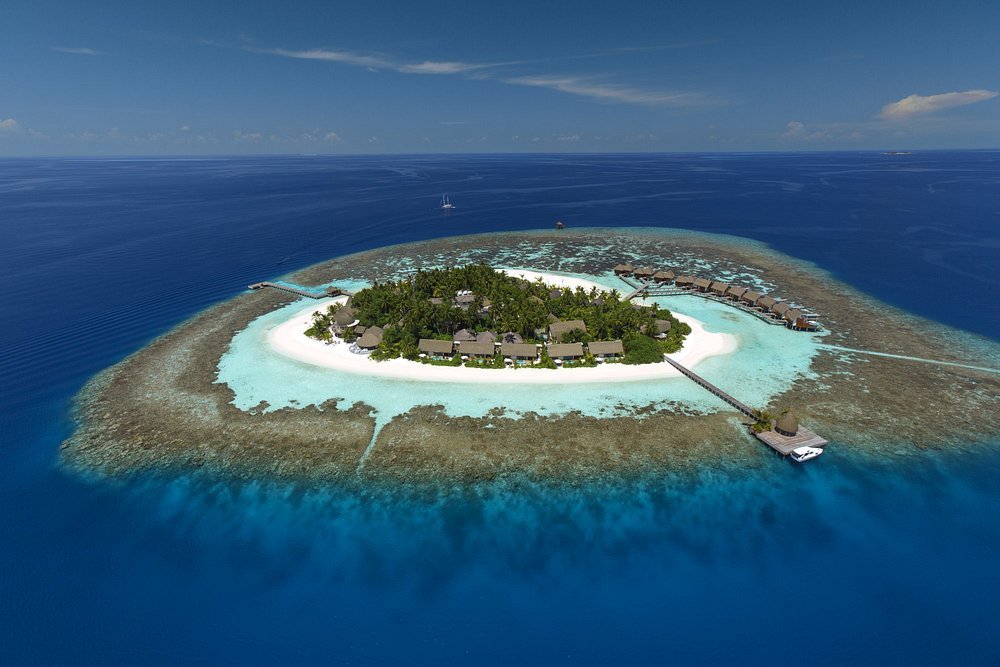 Kandolhu-Maldives-aerial-island kandholhu